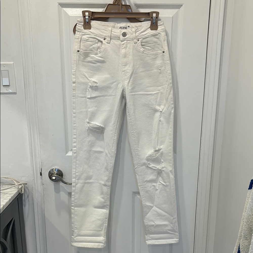 Ardene White High Rise Mom Distressed Jeans